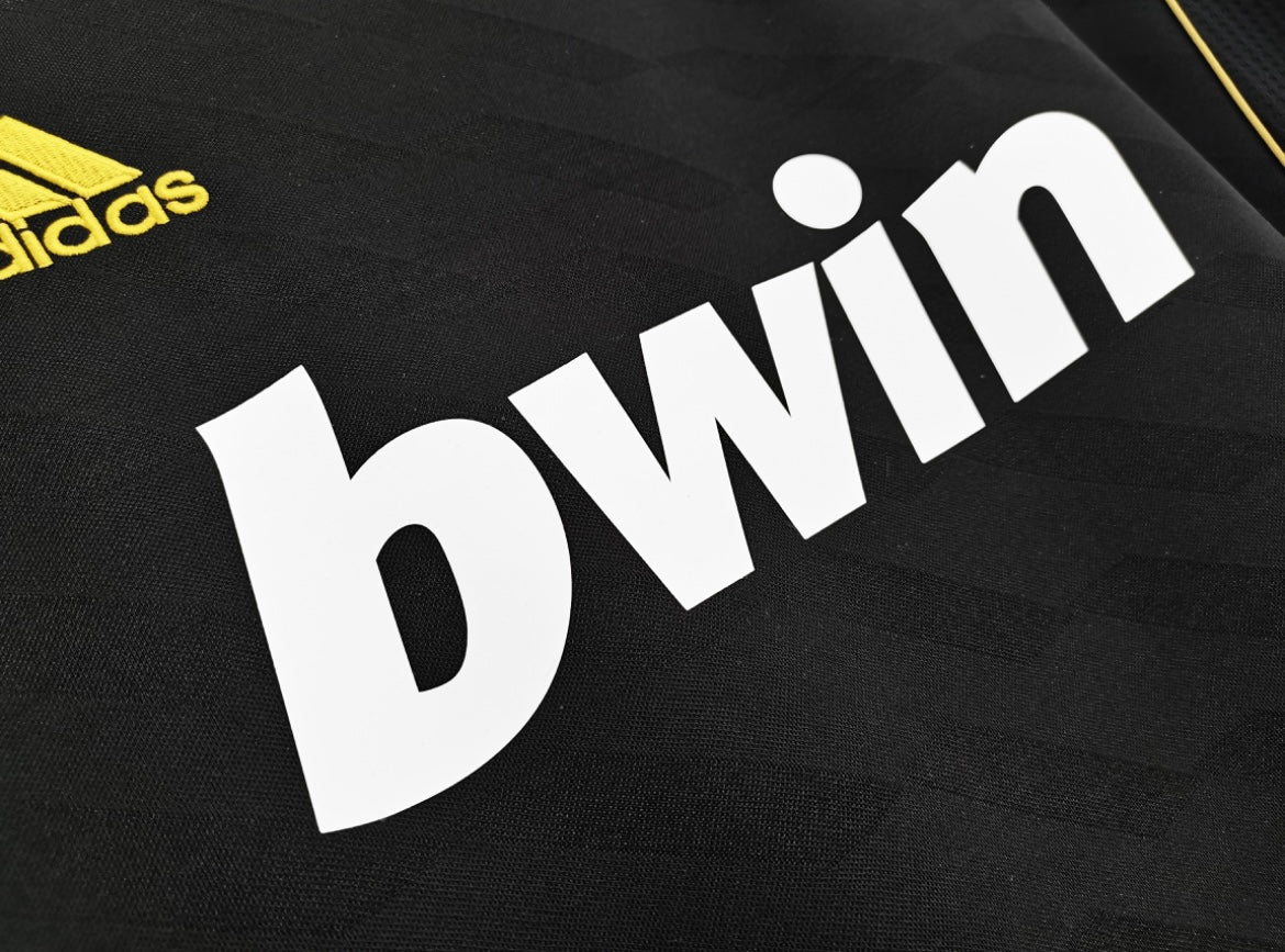 Real Madrid 2011/12 Away Long Sleeve Jersey
