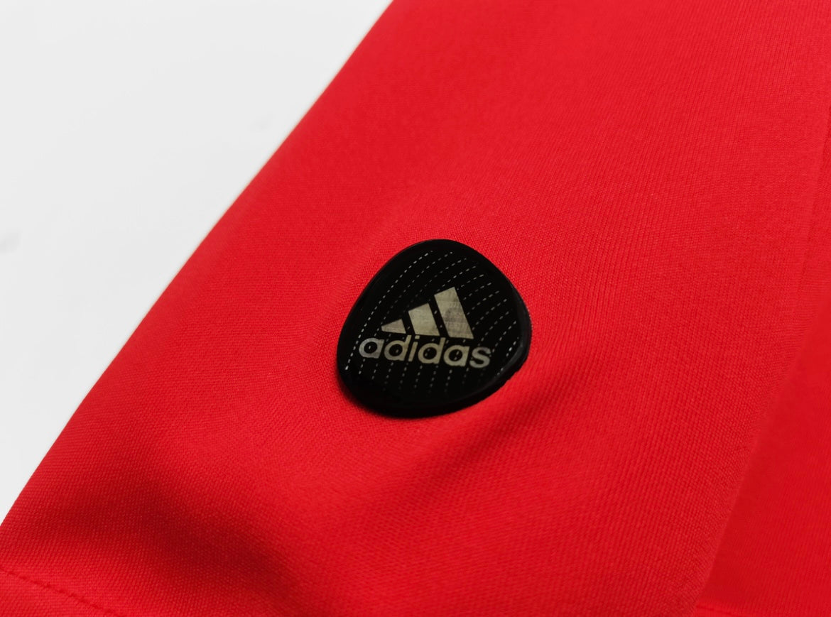 Real Madrid 2011/12 Alt Jersey