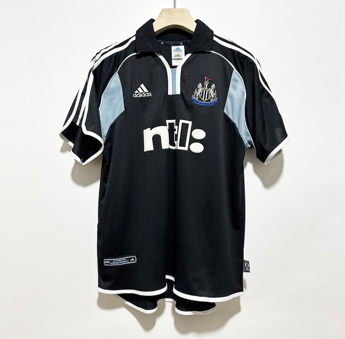 Newcastle United 2000/01 Retro Away Jersey