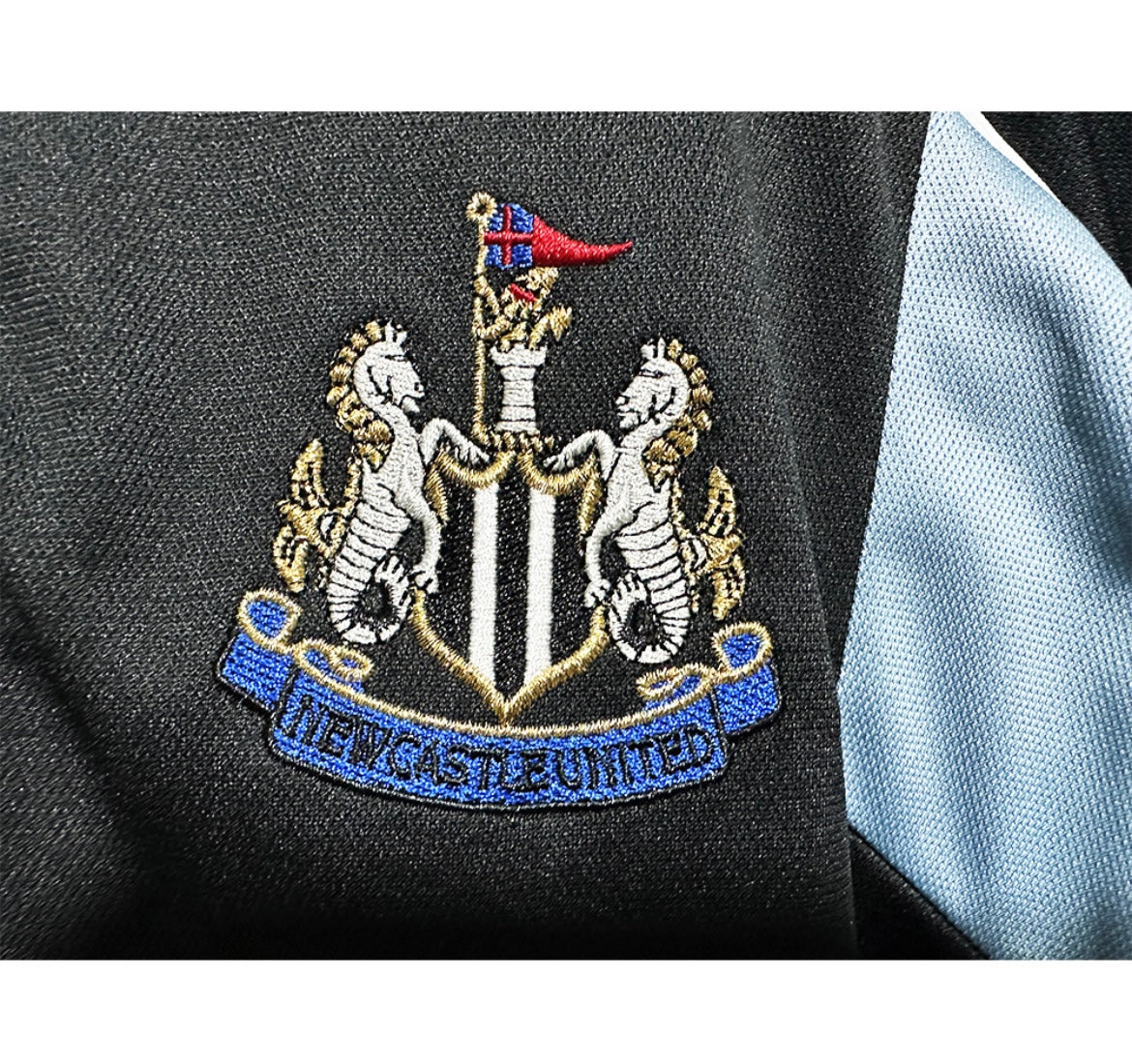 Newcastle United 2000/01 Retro Away Jersey