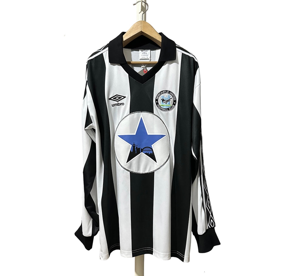 Vintage Newcastle 1980/81 Long Sleeve Jersey