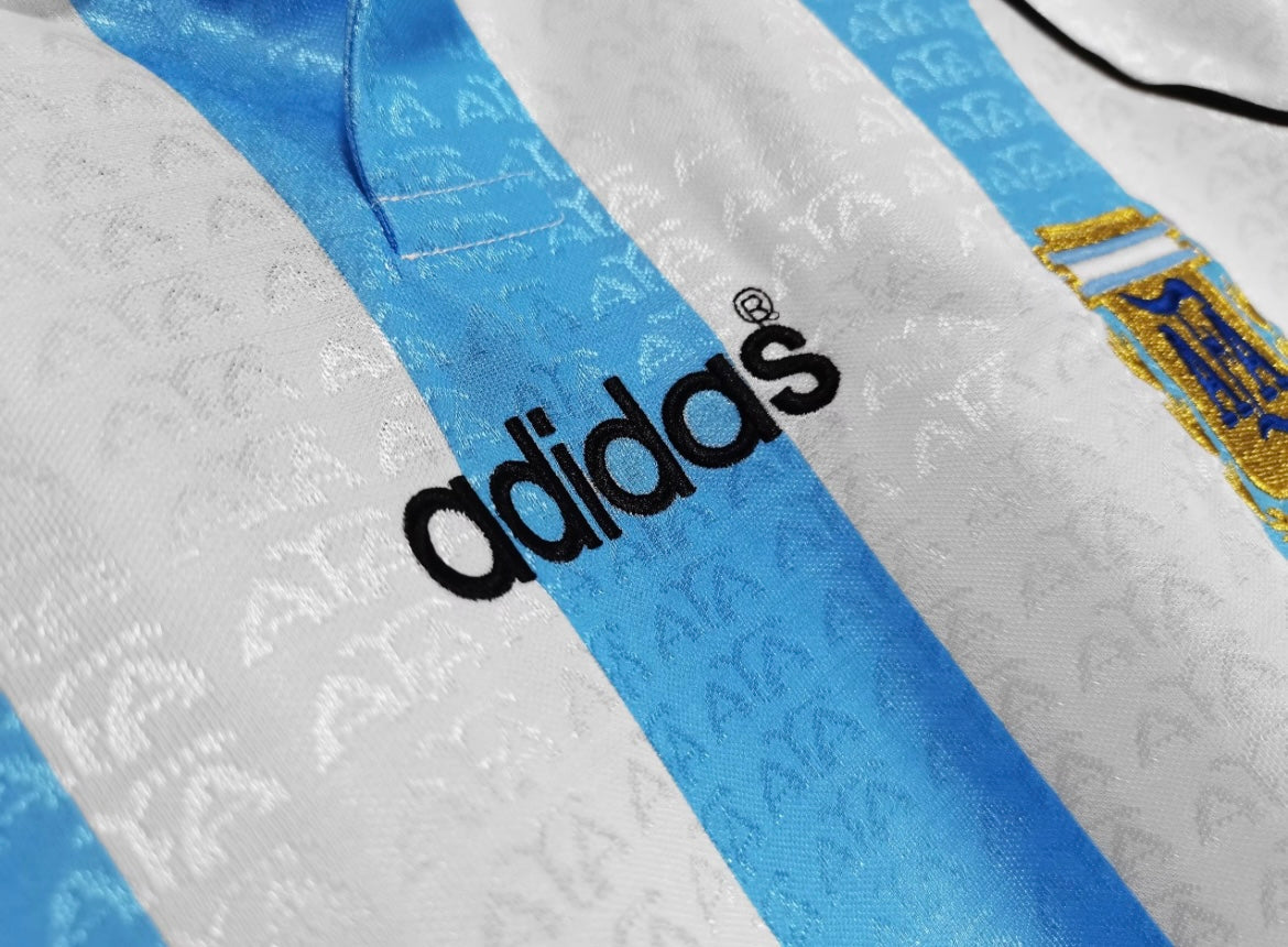 1996 Argentine Home