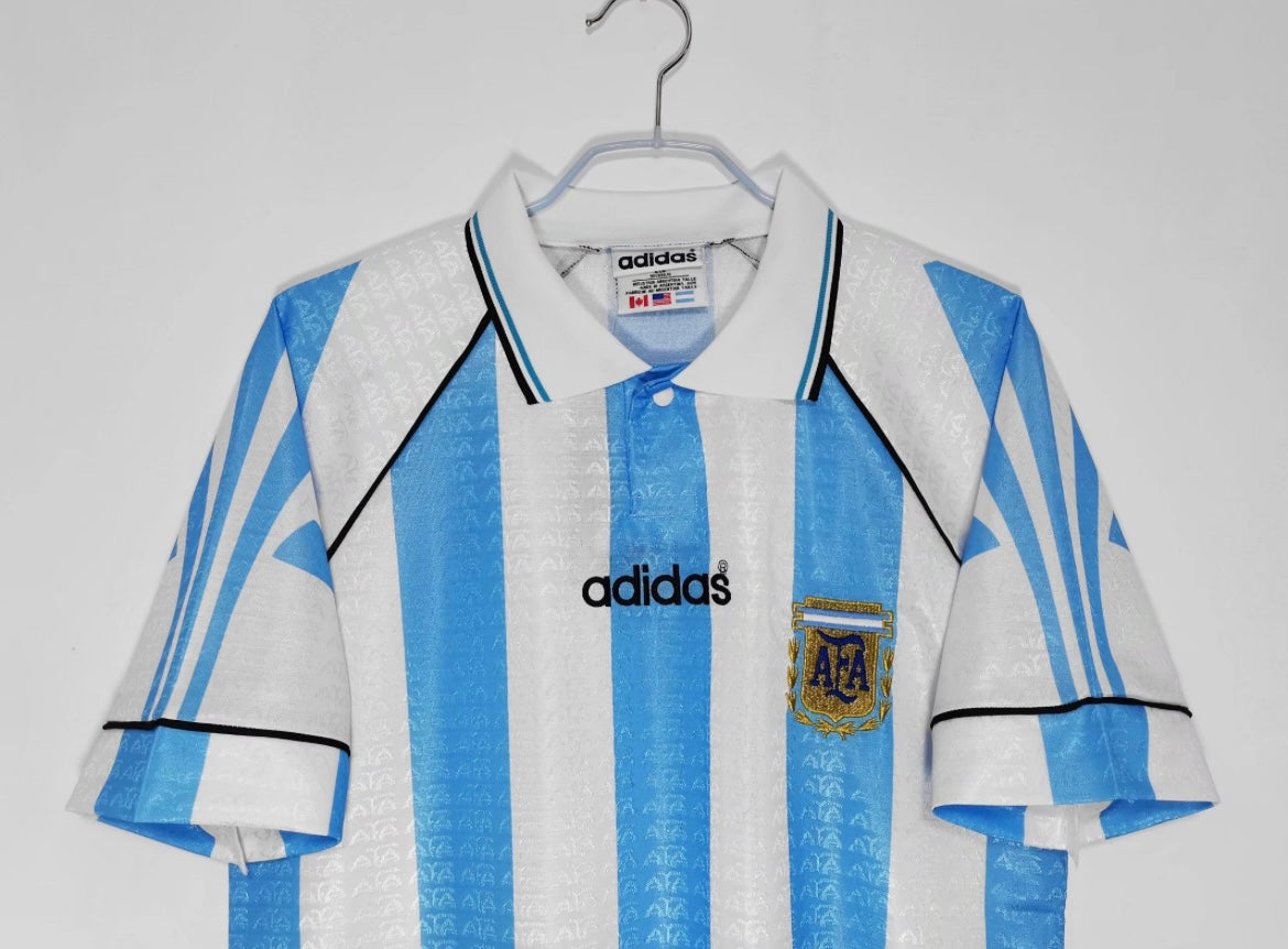 1996 Argentine Home