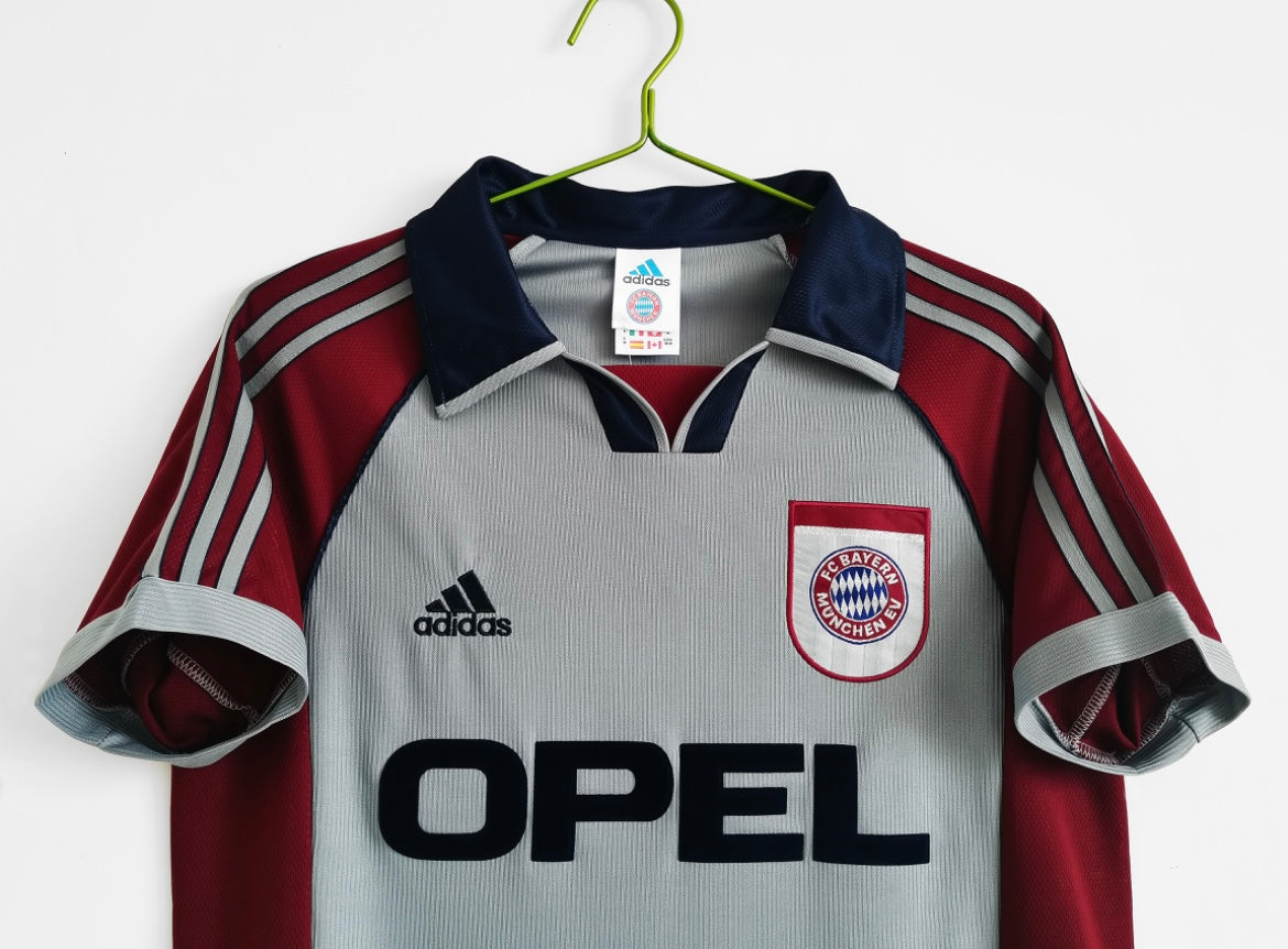 FC Bayern 1998/99 Alternate Soccer Jersey