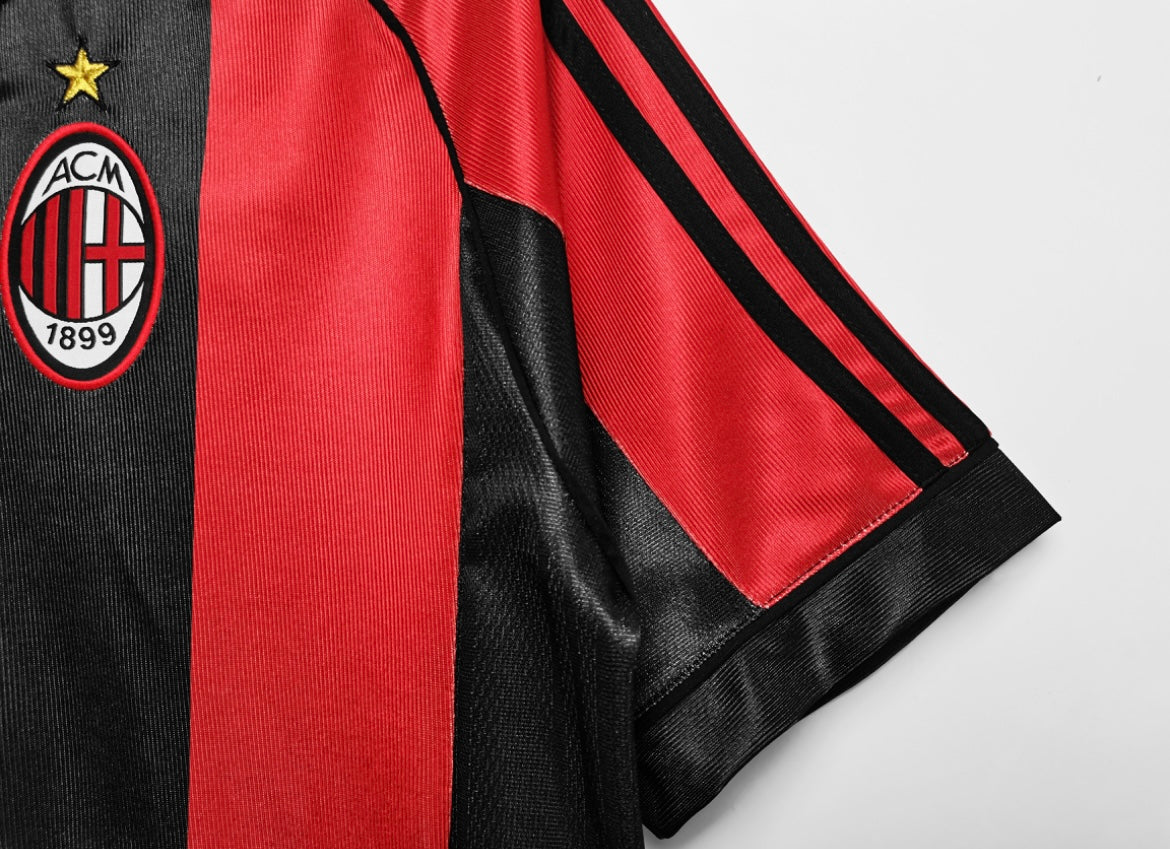 Vintage AC Milan 1998/99 Jersey Replica