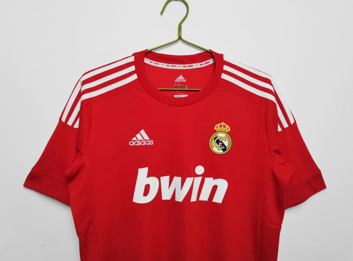 Real Madrid 2011/12 Alt Jersey