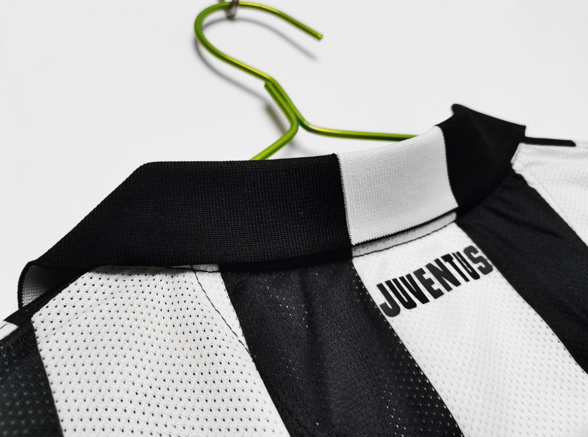 Juventus Home Jersey 2014/15 Authentic Replica