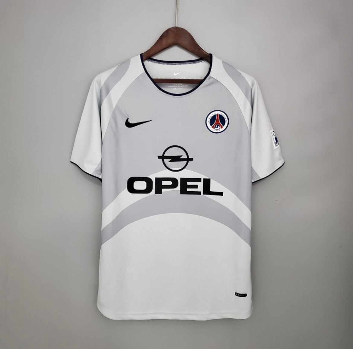 Paris Saint-Germain 2001/02 Away Jersey