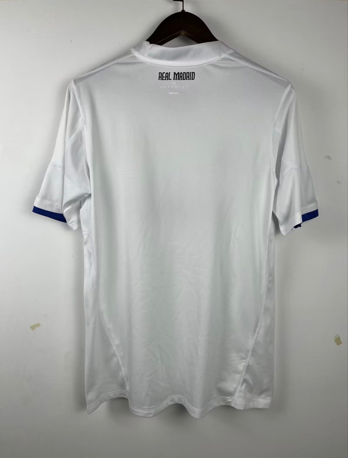 Real Madrid Soccer Jersey 2010/11 Home Edition