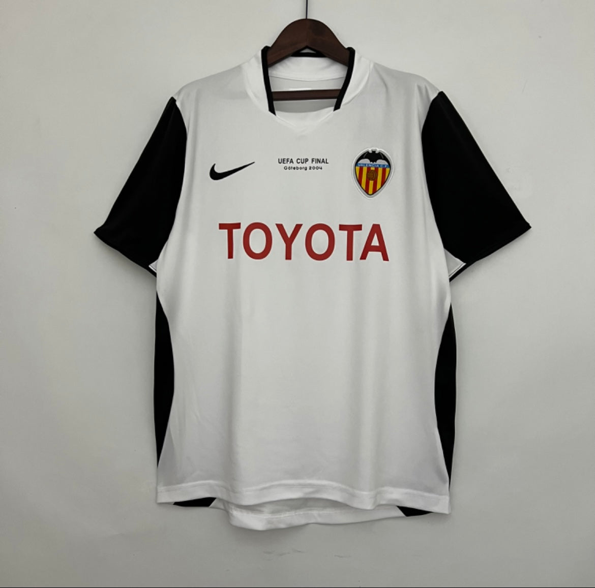 Valence CF Home Soccer Jersey 2003/04 Edition