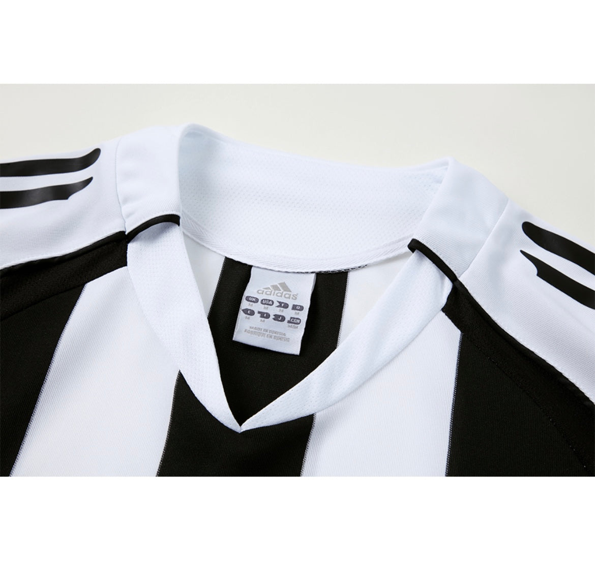 Newcastle United 2004/05 Home Soccer Jersey