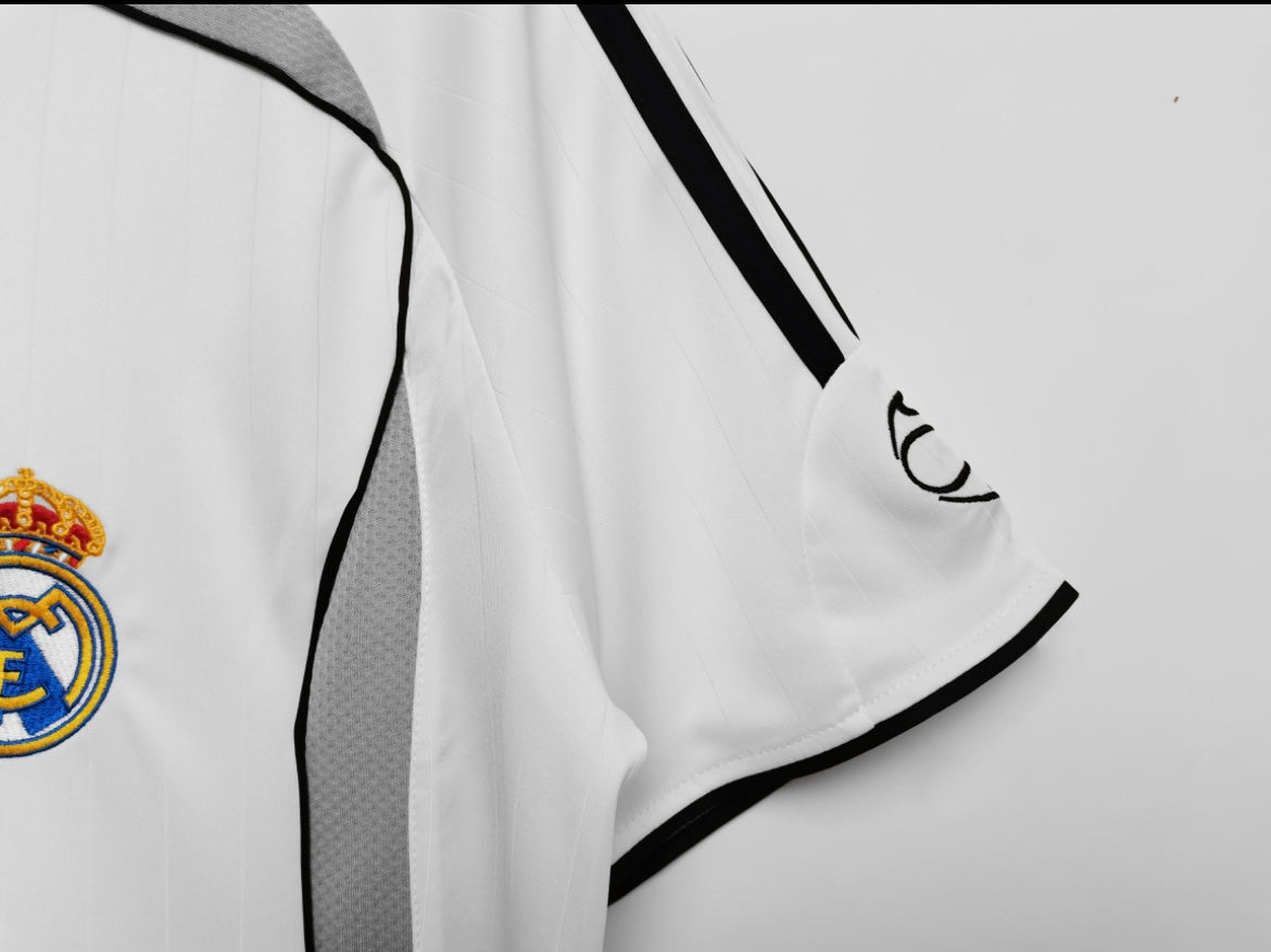 Real Madrid 2006/07 Home Soccer Jersey