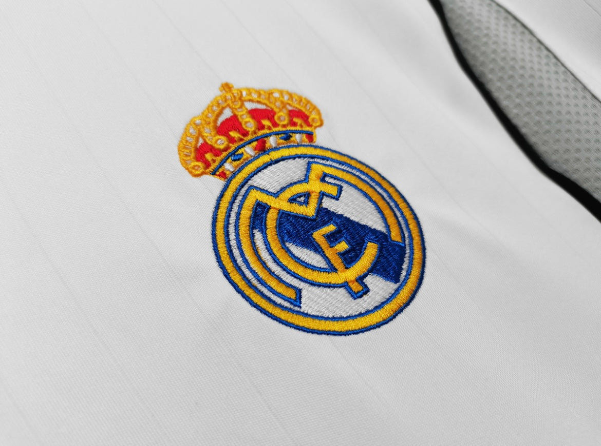 Real Madrid 2006/07 Home Soccer Jersey