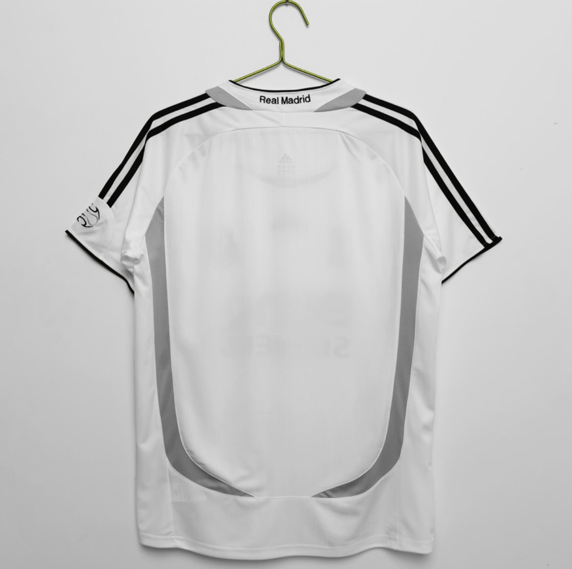 Real Madrid 2006/07 Home Soccer Jersey