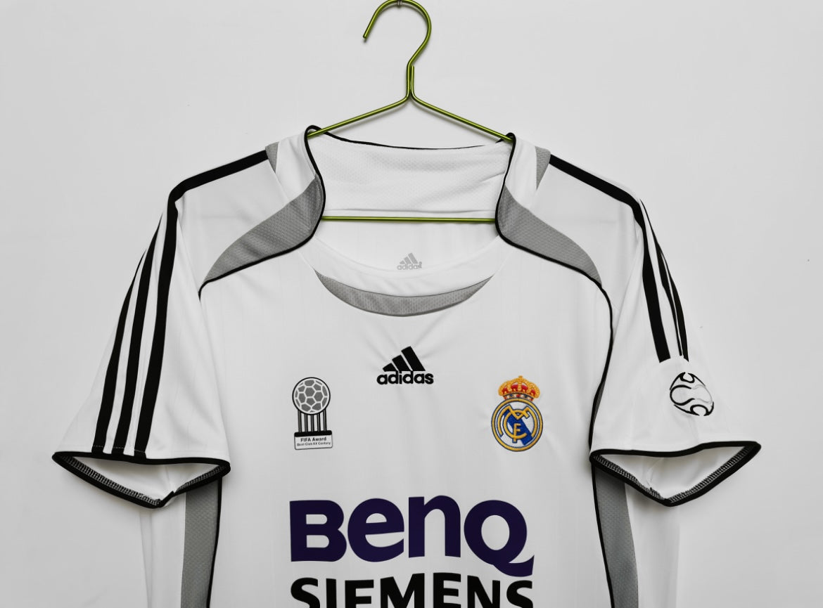 Real Madrid 2006/07 Home Soccer Jersey