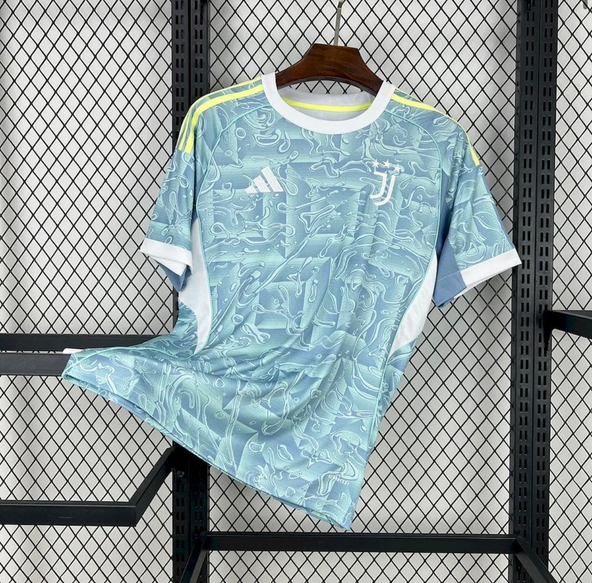 Juventus Away Soccer Jersey 2025/26