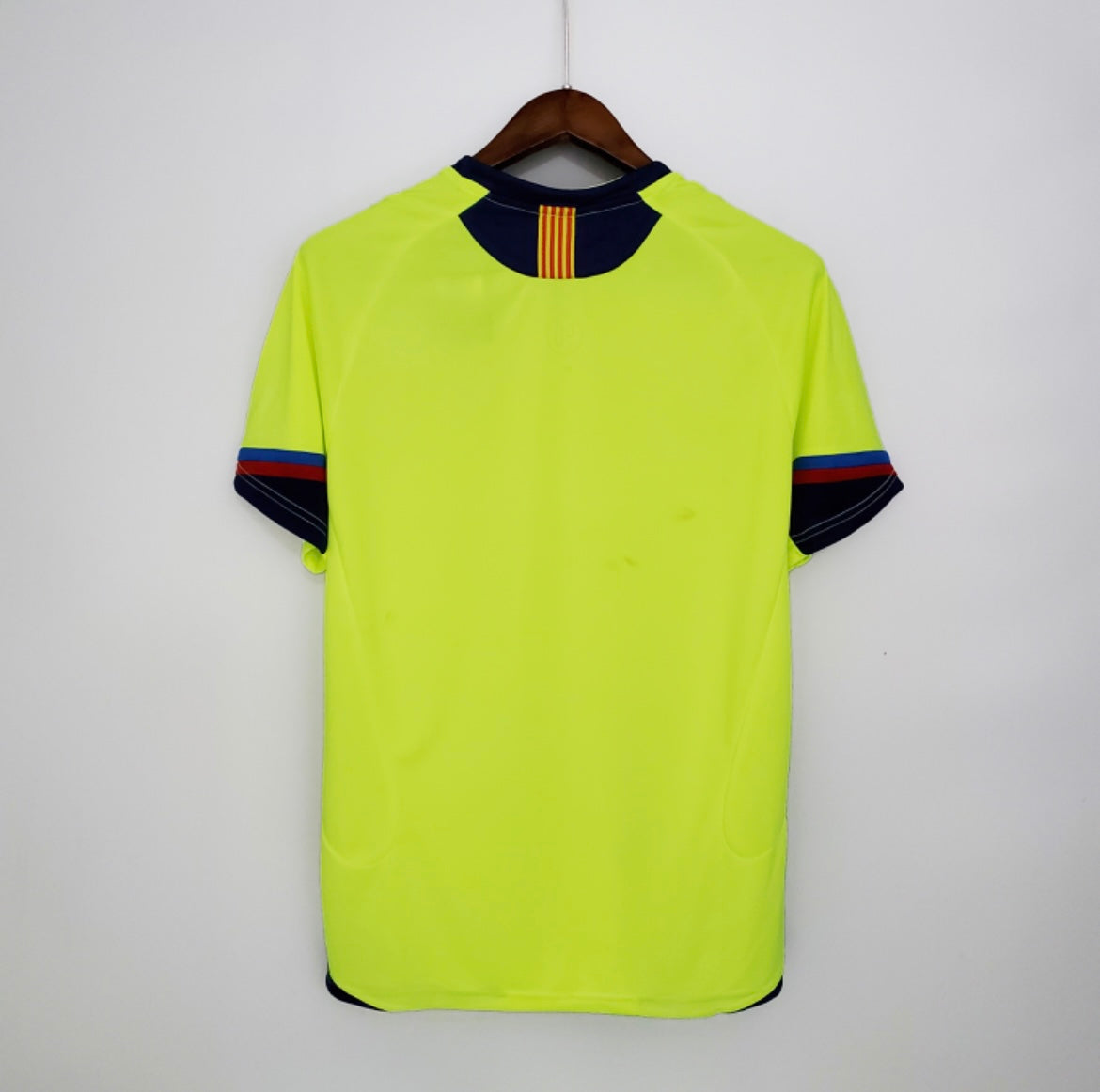 FC Barcelona Away Jersey 2005/06 Replica